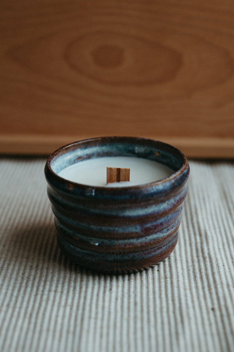 wooden-wick curve candle