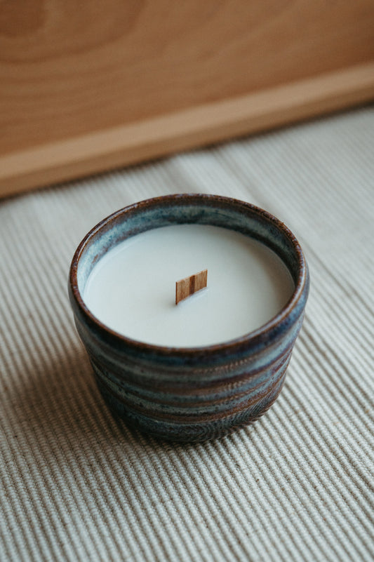 wooden-wick curve candle